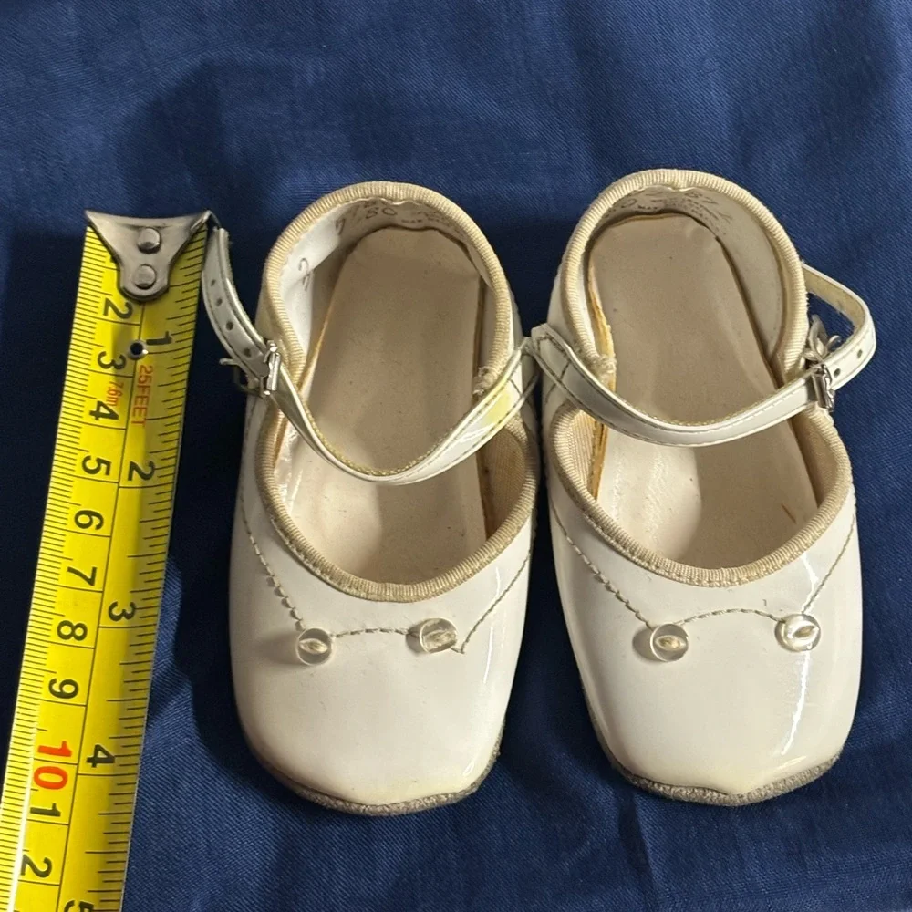 Vintage Ivory Kids Dress Shoes‎ with Strap
